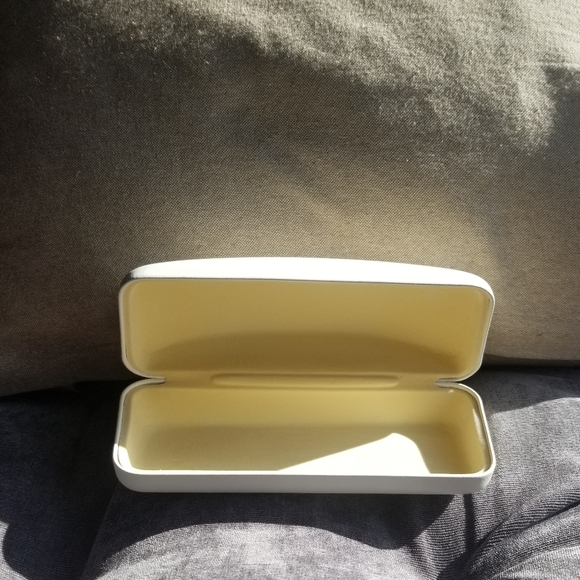 Chloe Sunglasses - Picture 14 of 16